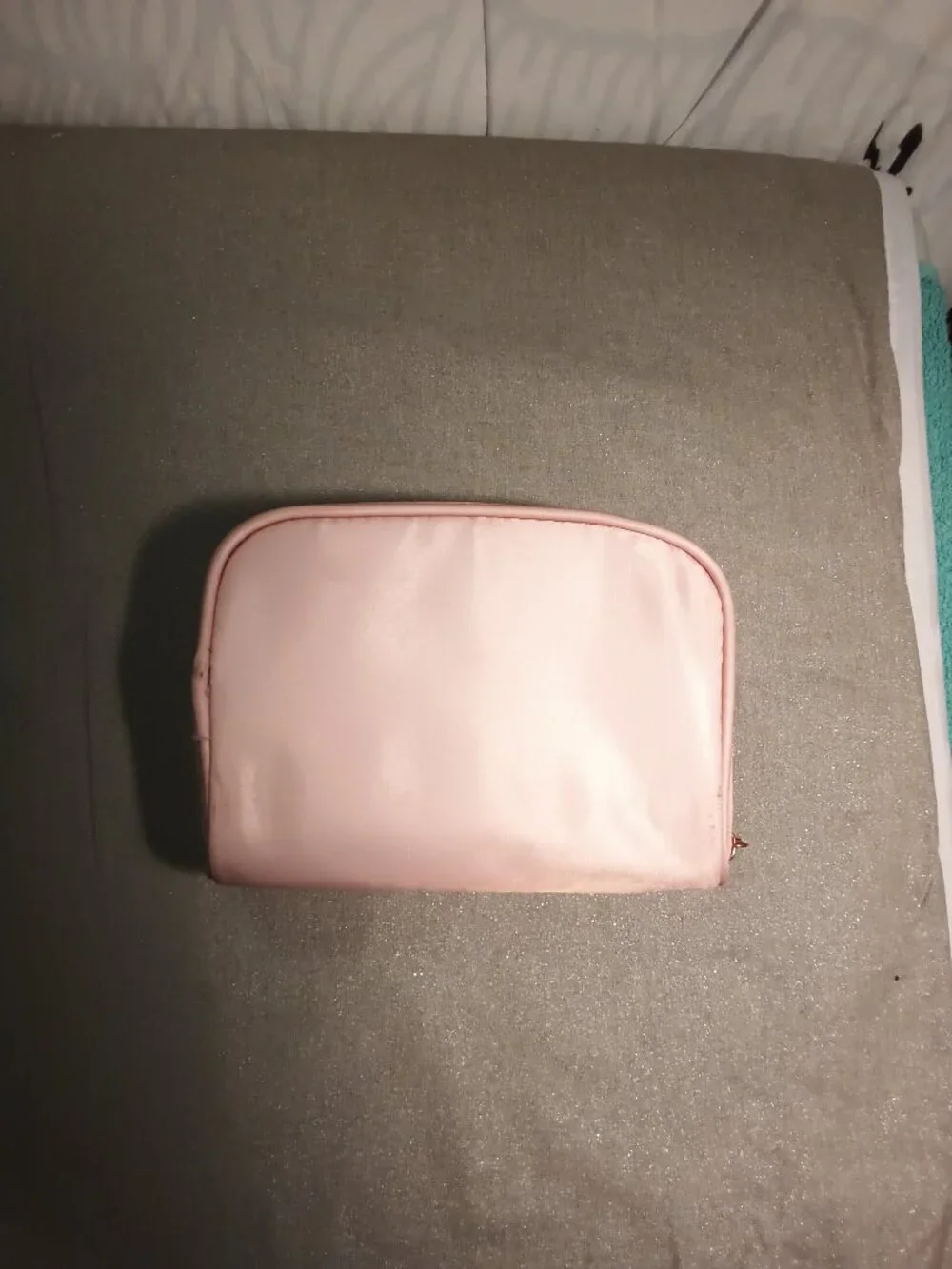 Pink Portable Makeup Bag Cosmetic Pouch Insulated